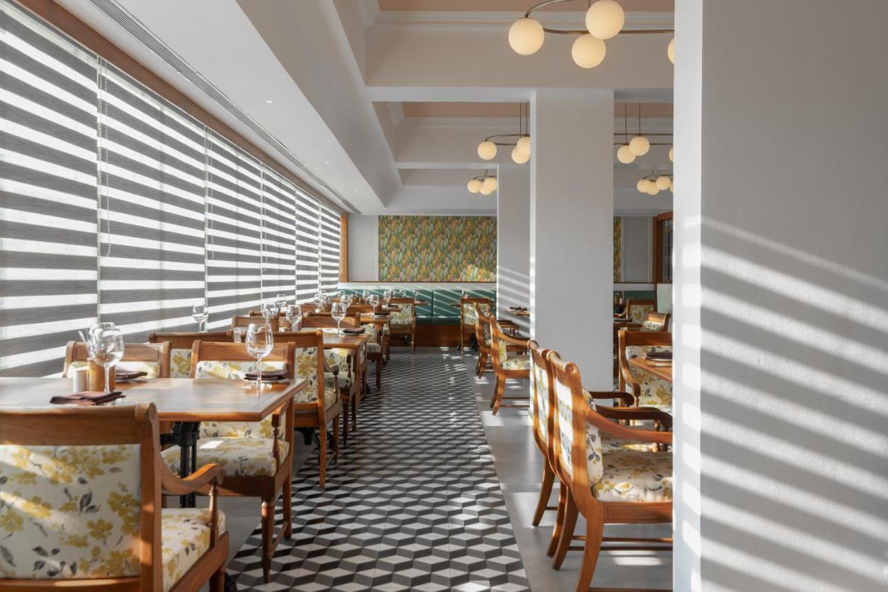Hotel The Avenue Regent Kochi Esterno foto