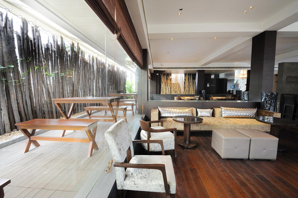 Hotel The Avenue Regent Kochi Esterno foto